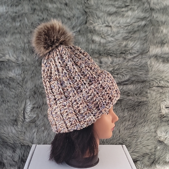 Cozy Multicolor Knit Beanie with Pom-Pom - Picture 2 of 8